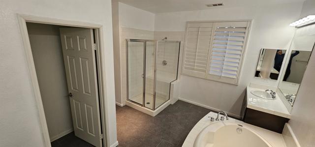 1889 Knights Ferry Drive, Chula Vista, California 91913, 5 Bedrooms Bedrooms, ,3 BathroomsBathrooms,Residential rental,For Sale,Knights Ferry Drive,PTP2400200