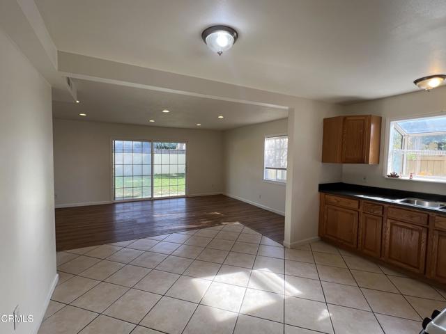 Detail Gallery Image 6 of 15 For 2230 Lassen St, Oxnard,  CA 93033 - 3 Beds | 2 Baths