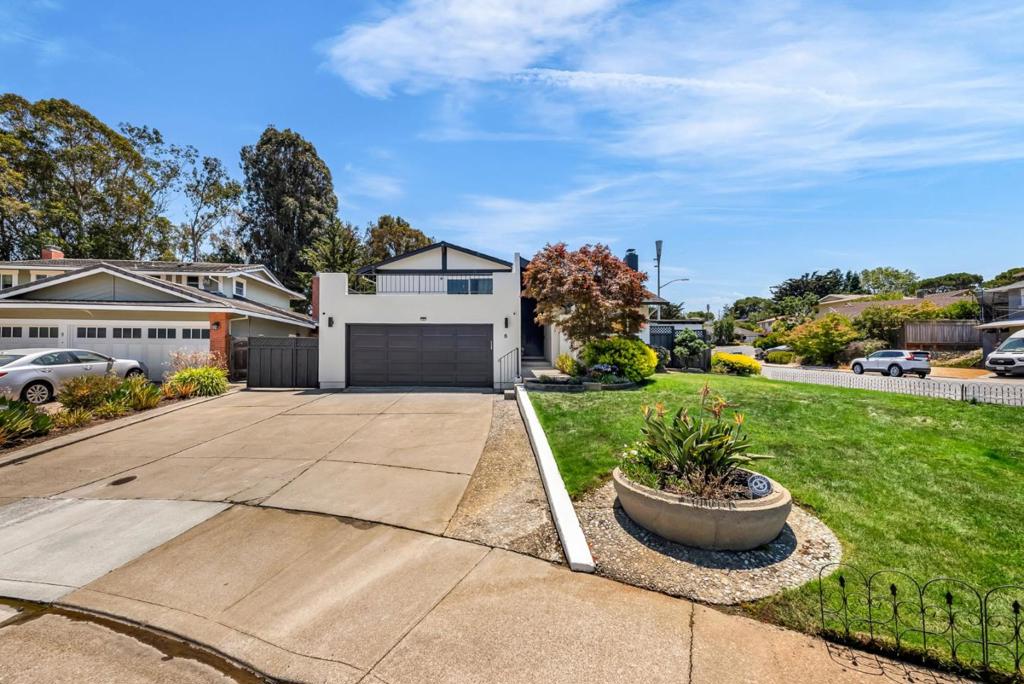 6 Whitecliff Court