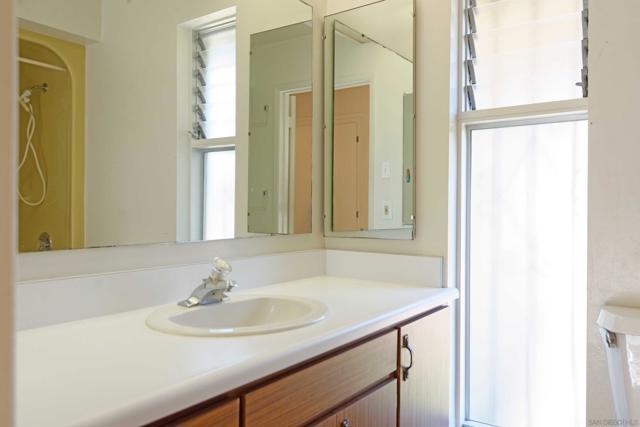 3559 Buena Vista St, San Diego CA: https://media.crmls.org/mediaz/bf46d79d-11ff-470a-aeca-8f3544b0c30f.jpg