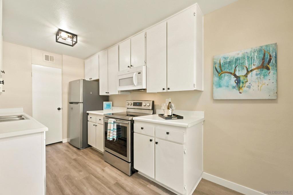 4845 Collwood Blvd - photo 12