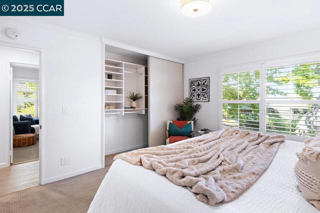 1932 Ptarmigan Dr, Walnut Creek CA: https://media.crmls.org/mediaz/bf47b71f-92f7-4b0d-b113-3c3ba48b9ac6.jpg