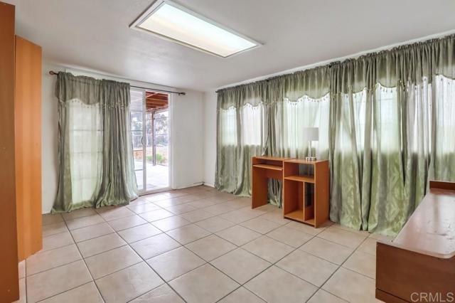 Detail Gallery Image 17 of 27 For 1408 Ebbs St, San Diego,  CA 92114 - 3 Beds | 1 Baths