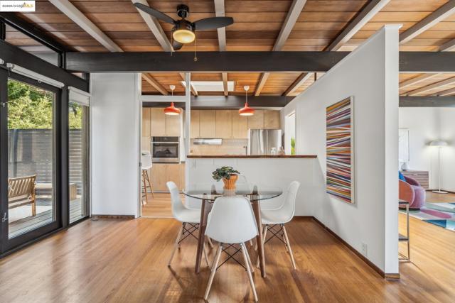 5855 Chelton Dr, Oakland CA: https://media.crmls.org/mediaz/bf483824-47e3-46f4-800f-659d78eaae86.jpg
