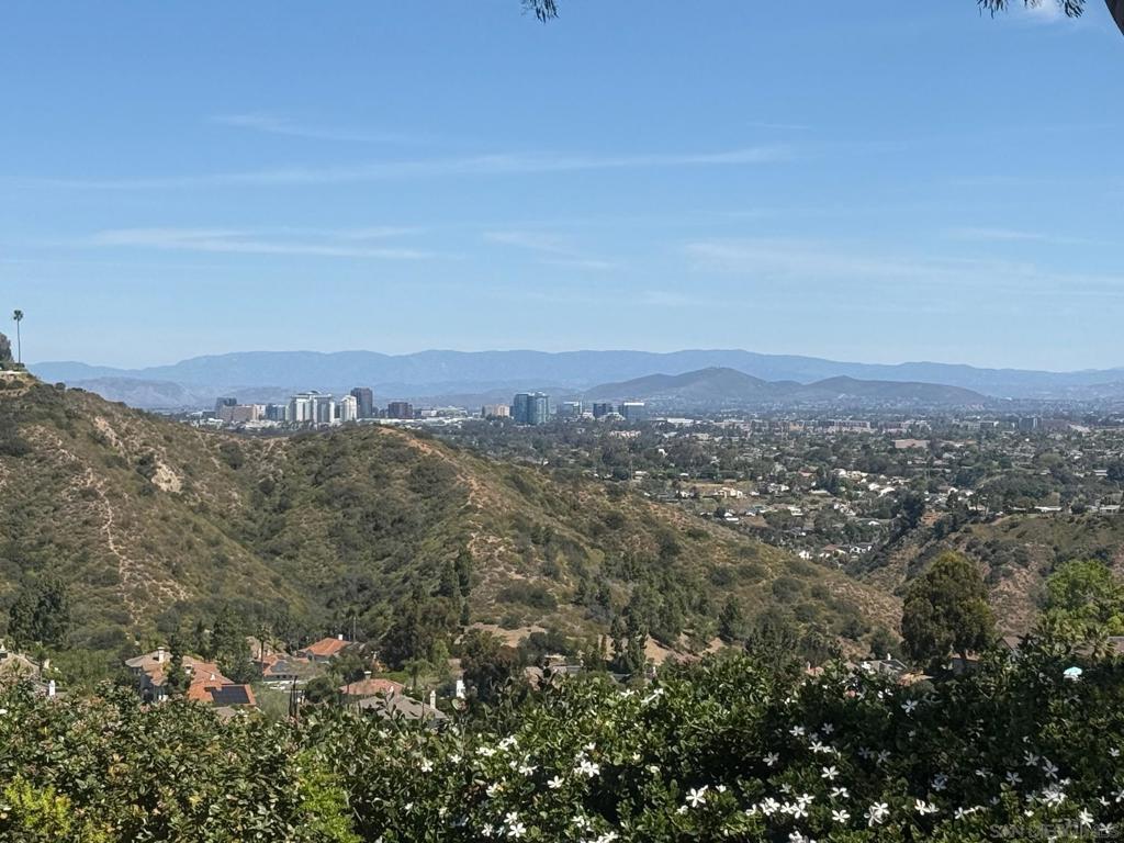 5877 Soledad Mountain Road