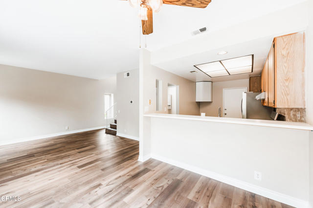 2321 Pima Lane, Ventura CA: https://media.crmls.org/mediaz/bf485933-74eb-4b4a-9977-d261db1c1218.jpg