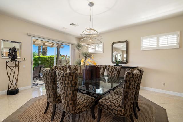 78328 Calle Las Ramblas, La Quinta CA: https://media.crmls.org/mediaz/bf49c30b-55e0-4ba1-8ce5-15d19cfb92b6.jpg