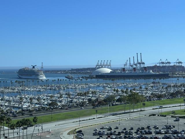 525 E Seaside Way, Long Beach CA: https://media.crmls.org/mediaz/bf4a6b1e-b957-4f14-ae80-874d9715493d.jpg