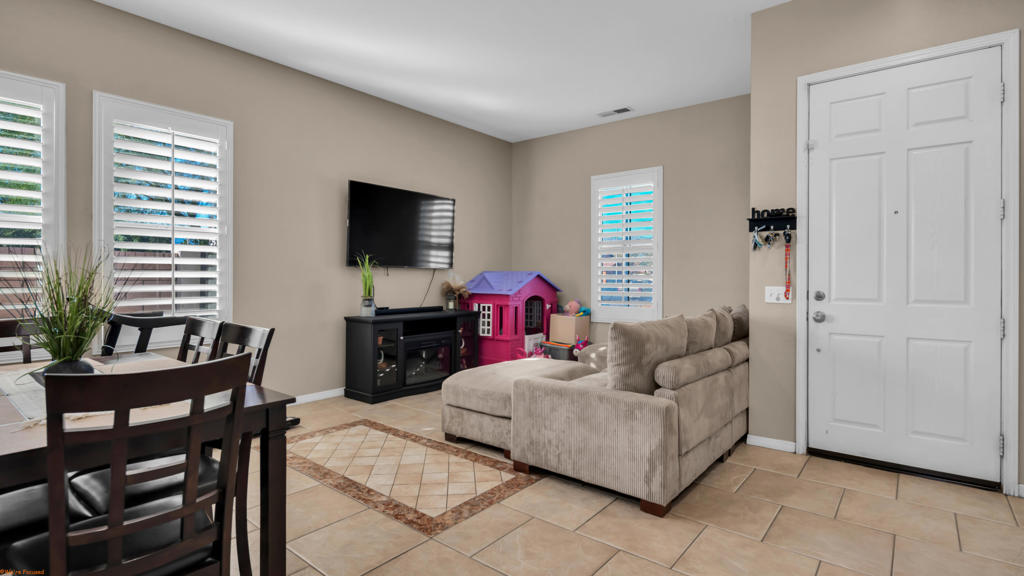 MLS #219138226DA image #6