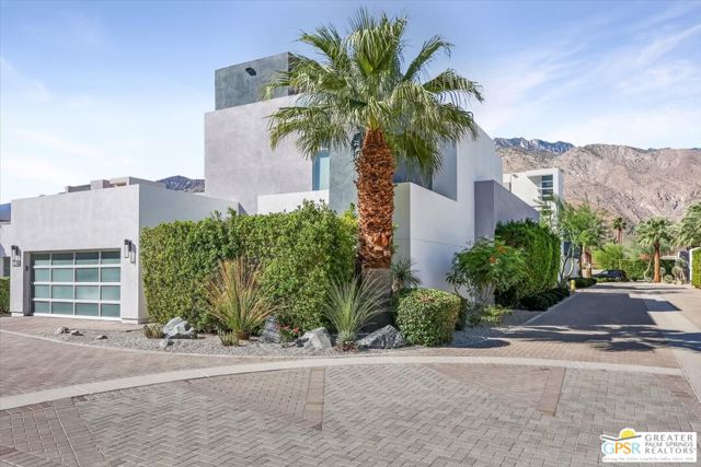 431 Suave Lane, Palm Springs, CA 92262