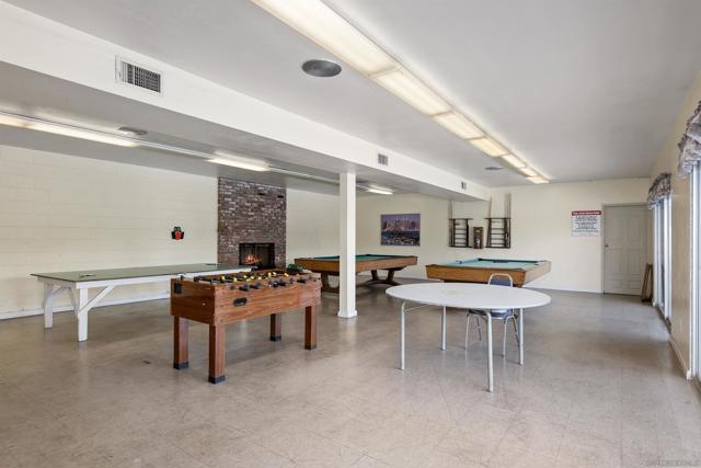 9100 Single Oak Dr, Lakeside CA: https://media.crmls.org/mediaz/bf4cfd01-272e-41dd-86cb-e257c76e32e4.jpg