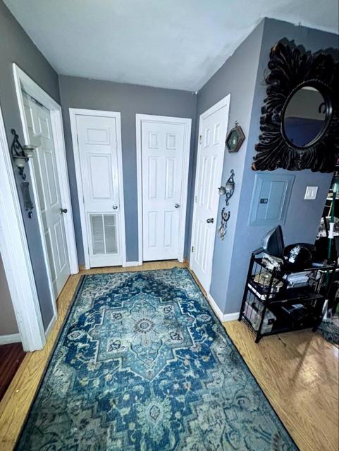 416 Cortez Drive, Petaluma CA: https://media.crmls.org/mediaz/bf4d1ae7-9f75-44fa-956c-62938e698f25.jpg