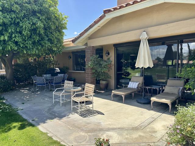 186 Madrid Avenue, Palm Desert CA: https://media.crmls.org/mediaz/bf4f3e37-f28e-4eed-b1be-df5635f0fdfa.jpg