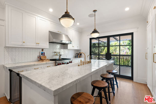 1421 Edgecliffe Drive, Los Angeles CA: https://media.crmls.org/mediaz/bf4f3f48-d1c1-471d-8957-683ac69cc511.jpg