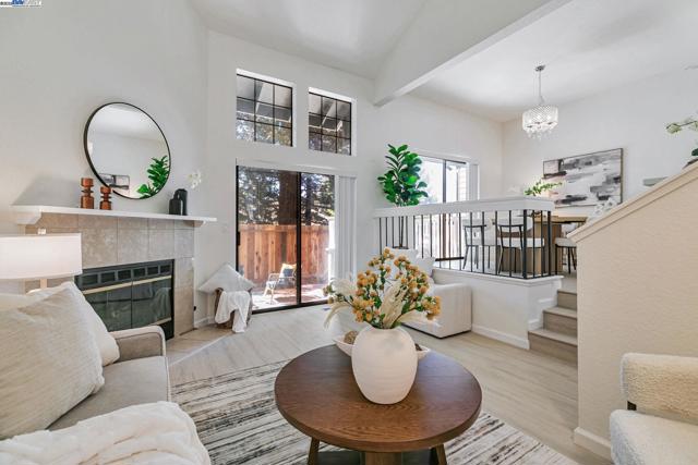 636 Praderia Cir, Fremont CA: https://media.crmls.org/mediaz/bf4fdc26-b4ca-4e08-a648-d366556c9974.jpg
