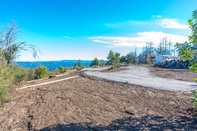 90 Braemoor Drive, Santa Cruz CA: https://media.crmls.org/mediaz/bf4ff259-98ef-4ca8-8ce6-5b81282bd559.jpg