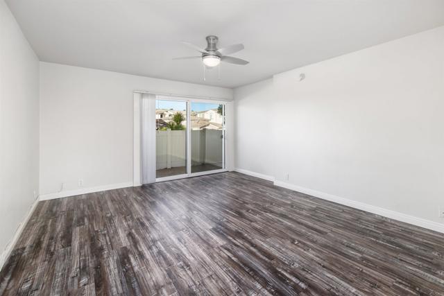 Detail Gallery Image 18 of 42 For 2607 Pirineos Way #116,  Carlsbad,  CA 92009 - 3 Beds | 2 Baths