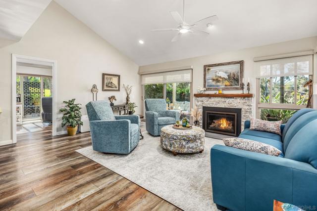 17357 Plaza Maria, San Diego CA: https://media.crmls.org/mediaz/bf512636-66c9-402e-afad-69fb5fb46f65.jpg