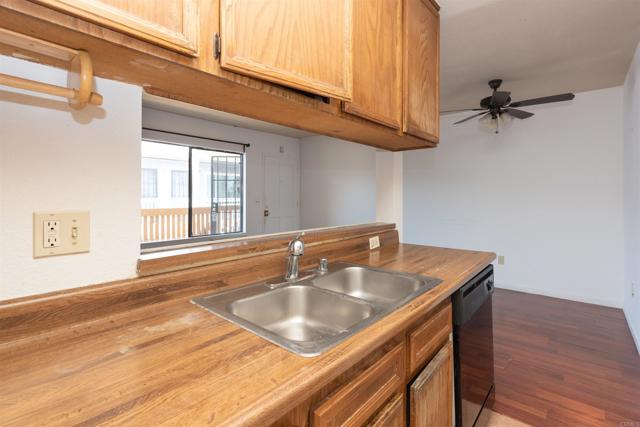 3819 47th Street, San Diego CA: https://media.crmls.org/mediaz/bf51d6af-5404-4c7d-a702-1c6fc58934fb.jpg