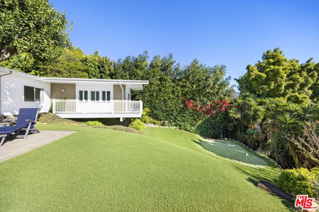 Drew Fenton | 11215 W Sunset Boulevard Los Angeles CA | MLS: 7520415 Drew Fenton | 11215 W Sunset Boulevard Los Angeles CA | MLS: 7520415