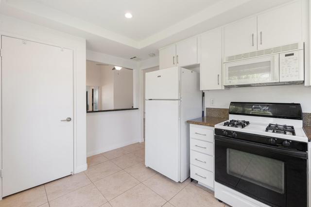 74965 San Ysidro Circle, Palm Desert CA: https://media.crmls.org/mediaz/bf5244db-0a9d-429a-8819-44448fd90d38.jpg