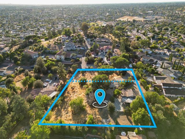 14862 Watters Drive, San Jose CA: https://media.crmls.org/mediaz/bf547570-84e3-4db6-b4ec-625e709790ef.jpg