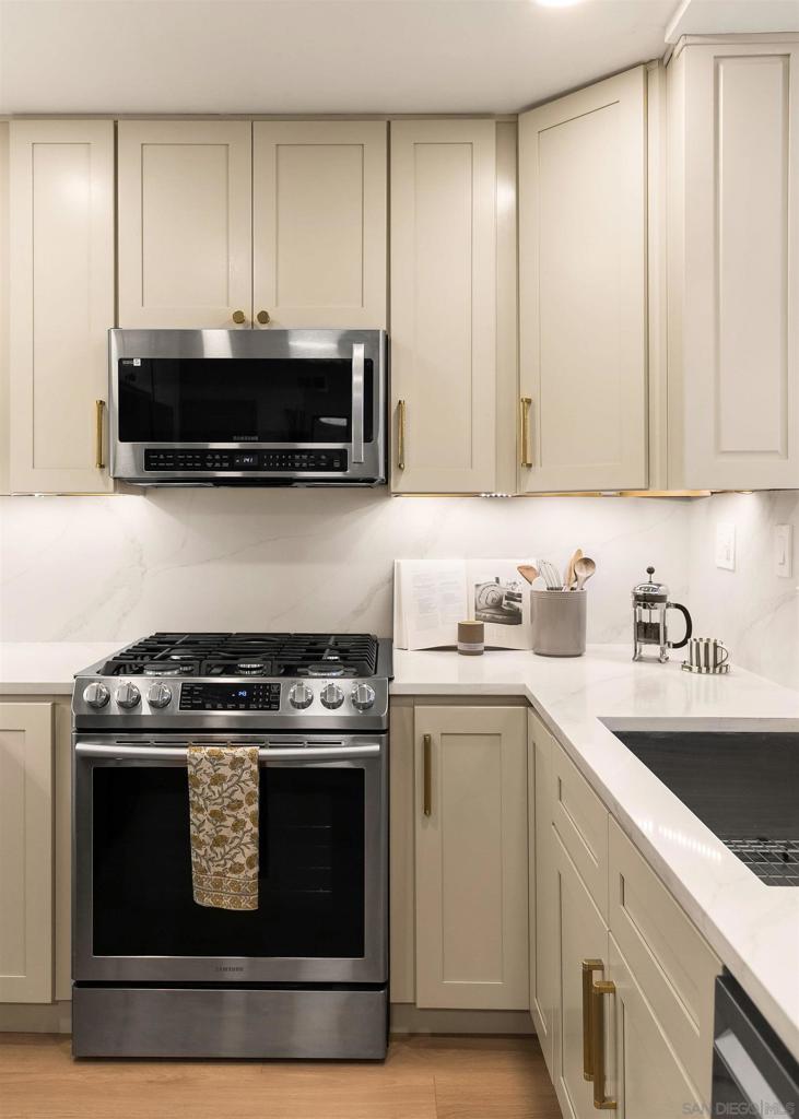 4049 Carmel View Rd - photo 10