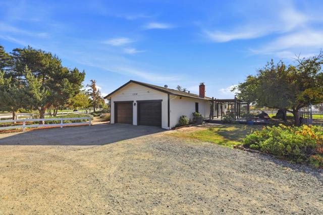 12101 Columbet Avenue, San Martin CA: https://media.crmls.org/mediaz/bf5637ad-3963-4073-b4cb-eaf283e0a742.jpg