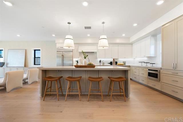 Detail Gallery Image 5 of 41 For 3755 Adams St, Carlsbad,  CA 92008 - 5 Beds | 4 Baths