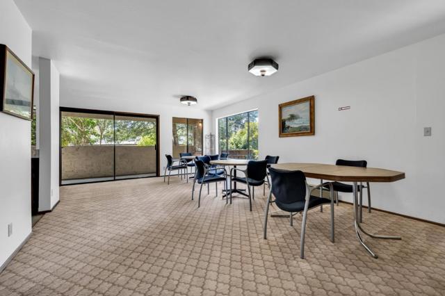 1500 Howard Avenue, Burlingame CA: https://media.crmls.org/mediaz/bf56ee12-4bc6-4b4e-87d7-c102fe83f523.jpg