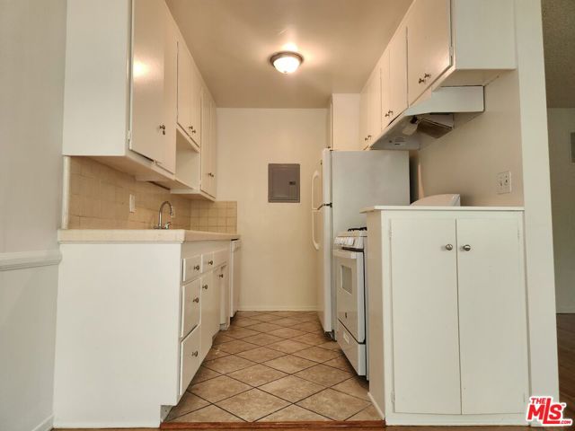 8853 Alcott Street, Los Angeles CA: https://media.crmls.org/mediaz/bf57091e-afbd-45d2-a8e6-bc5e02b9ca7a.jpg