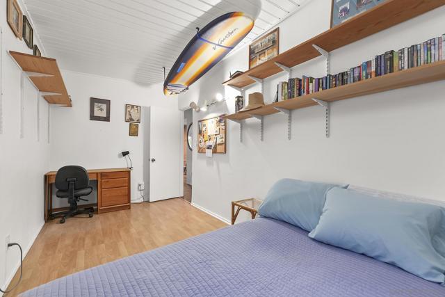 5038 40 W Point Loma Blvd, San Diego CA: https://media.crmls.org/mediaz/bf577edb-362f-4e96-a015-e5e8ad462a2b.jpg