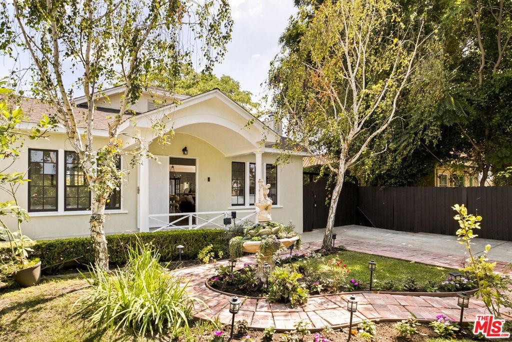 720 N Ogden Drive — architectural residence