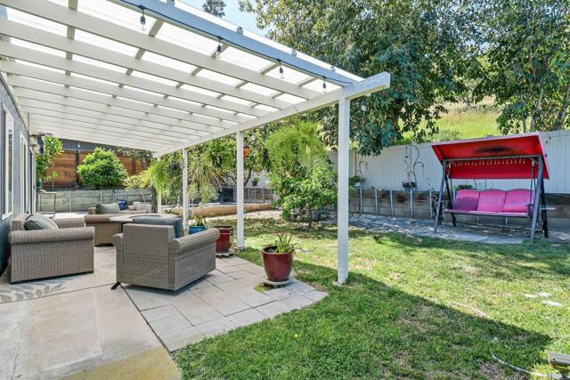 Detail Gallery Image 15 of 20 For 310 Worthington St, Spring Valley,  CA 91977 - 4 Beds | 2 Baths