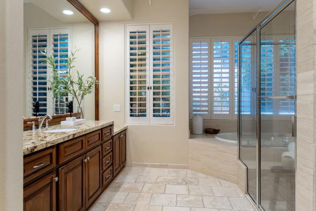 78955 Martinique Drive, Bermuda Dunes CA: https://media.crmls.org/mediaz/bf590b40-ee4e-4f50-8a1f-012cb51dd7d6.jpg