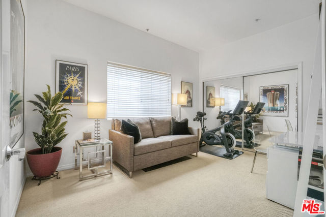 1706 Colby Avenue, Los Angeles CA: https://media.crmls.org/mediaz/bf5982dd-5925-4861-bdd7-1bf529484d62.jpg