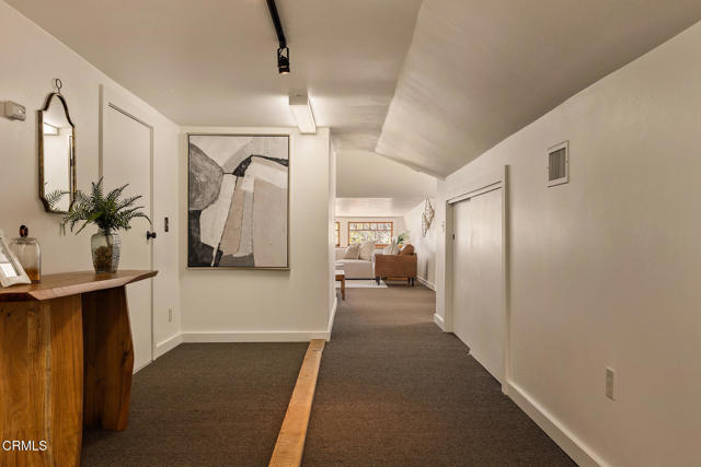 Detail Gallery Image 24 of 34 For 1030 Adelaine Ave, South Pasadena,  CA 91030 - 4 Beds | 3 Baths