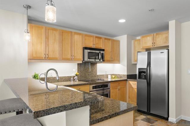 Image 17 of 45 For 1150 J St  421