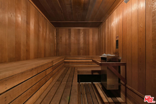 851 N Kings Road, West Hollywood CA: https://media.crmls.org/mediaz/bf5d29d3-7501-4e2d-8fb4-8f4ae1eaebf8.jpg