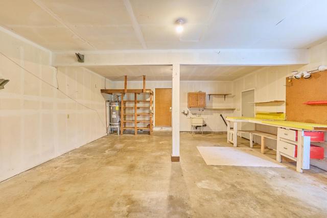 520 Seely Avenue, Aromas CA: https://media.crmls.org/mediaz/bf5dccfc-efca-4afc-9121-b3defc23a8d2.jpg