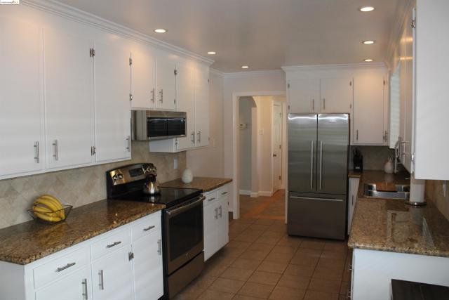 Image 11 of 60 For 1223 Hillcrest