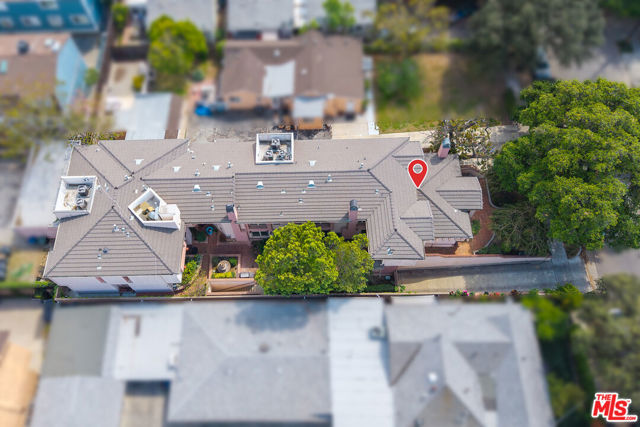 272 N Chester Avenue, Pasadena CA: https://media.crmls.org/mediaz/bf5e4db2-d819-489b-a232-493b126c5bfa.jpg
