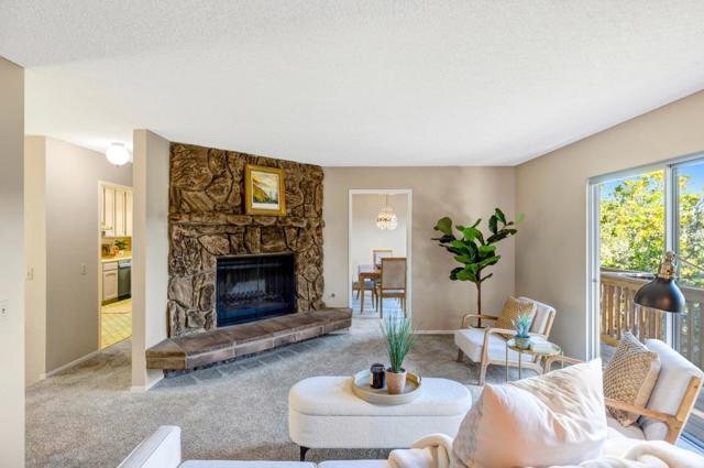 25 Los Encinos Drive, Del Rey Oaks CA: https://media.crmls.org/mediaz/bf5edde7-086a-4343-a246-bd00b049a449.jpg