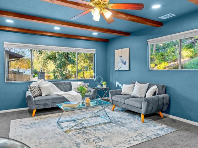 Detail Gallery Image 13 of 53 For 1130 Pebble Springs Ln, Escondido,  CA 92026 - 3 Beds | 2 Baths