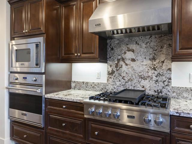 2400 Torrey Pines Rd, La Jolla CA: https://media.crmls.org/mediaz/bf5f335d-1463-4394-976c-ad5cd85cfd86.jpg