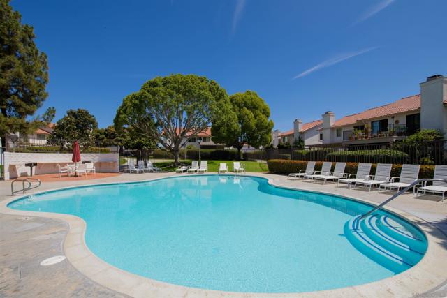 6581 Camino Capistrano, Carlsbad CA: https://media.crmls.org/mediaz/bf5f3910-629f-4bf3-9b4d-eb96bae52fd0.jpg