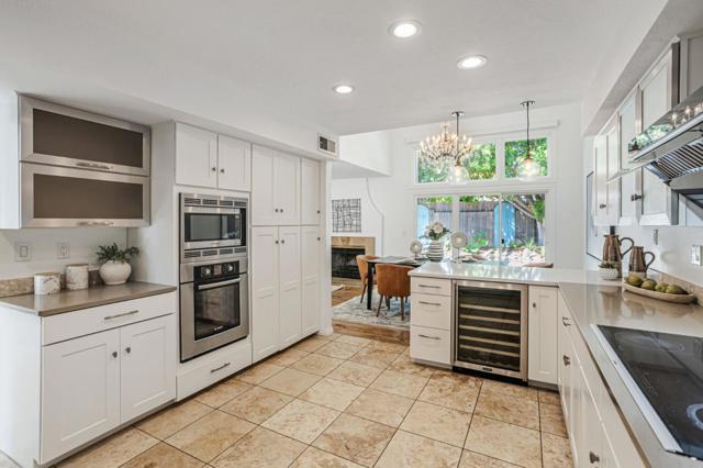 142 Calle Larga, Los Gatos CA: https://media.crmls.org/mediaz/bf5f60eb-864d-4316-9b37-81ba762810cd.jpg