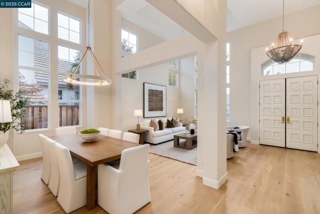 9356 Mediar Dr, San Ramon CA: https://media.crmls.org/mediaz/bf5f6399-fb31-4693-9a5a-0a6fa21b93d1.jpg