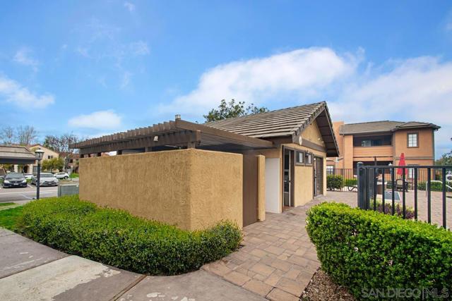 10639 Dabney Dr, San Diego, California 92126, 2 Bedrooms Bedrooms, ,2 BathroomsBathrooms,Condominium,For Sale,Dabney Dr,250001391SD