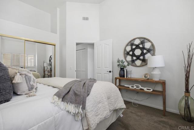 Detail Gallery Image 17 of 42 For 7122 Calabria Ct #E,  San Diego,  CA 92122 - 3 Beds | 2/1 Baths